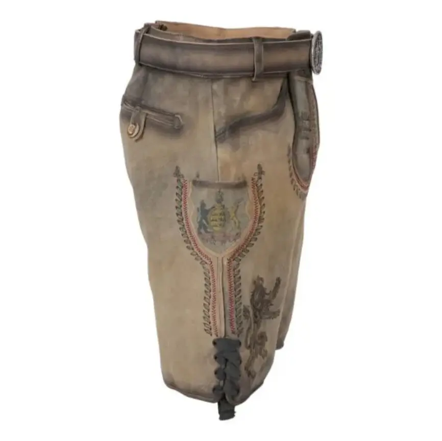 Detailed right side of premium German leather shorts – Almstark style